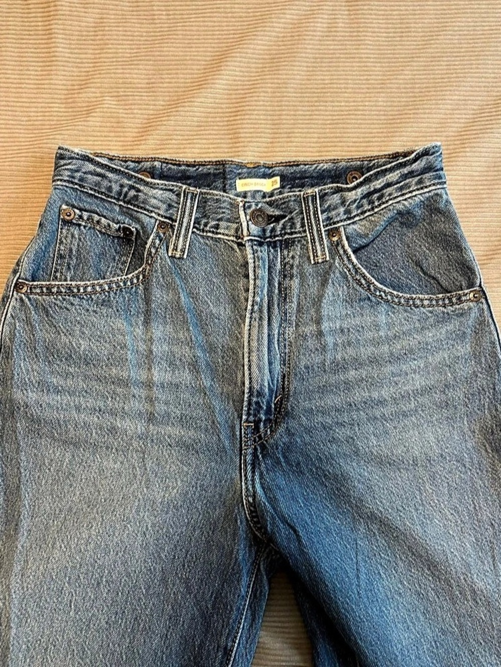 Levi's Cinch Baggy Jeans in Blue Waist 25